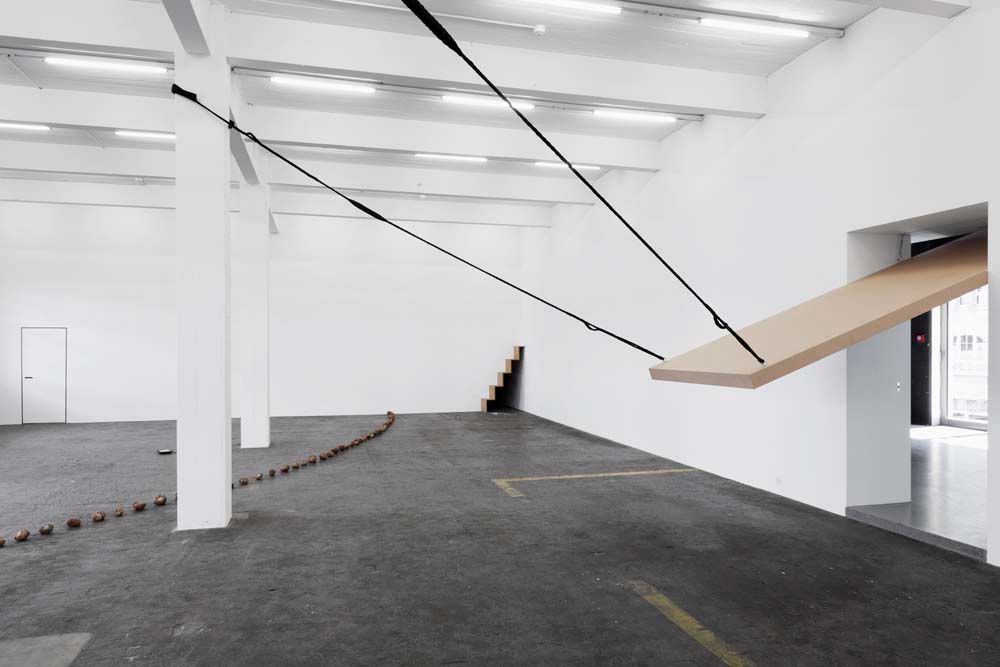 02_Tirtiaux_Zebedin_2011_Ausstellungsansicht_KunstHalle_SanktGallen