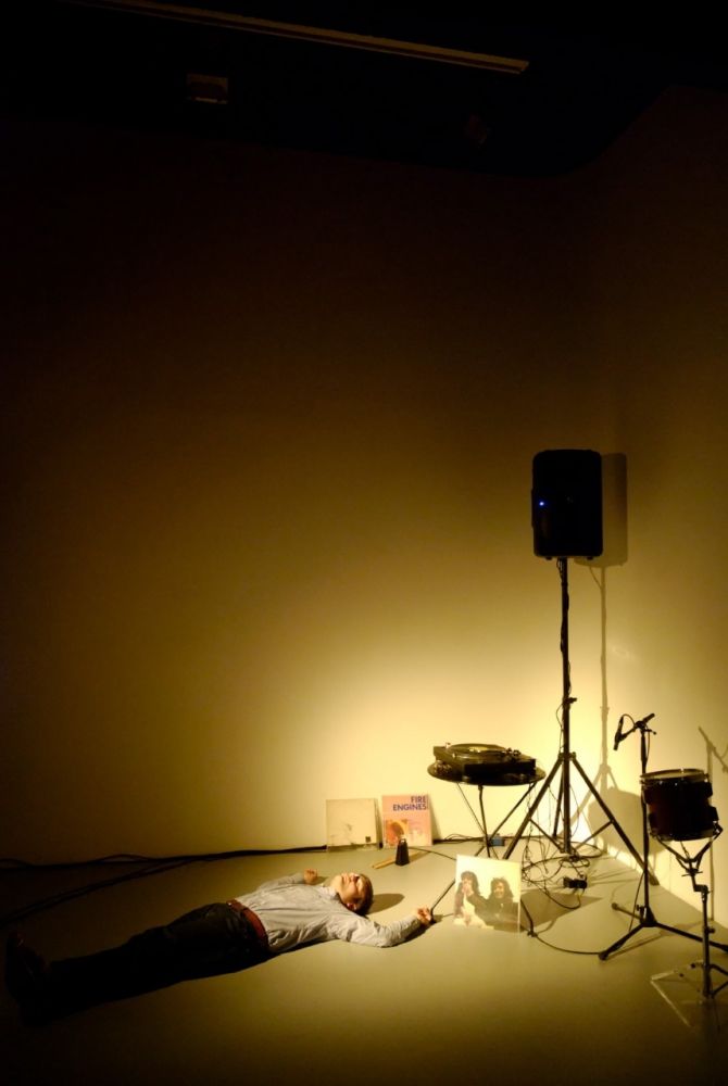 Performance_Michael_Hiltbrunner_2009_KunstHalle_SanktGallen
