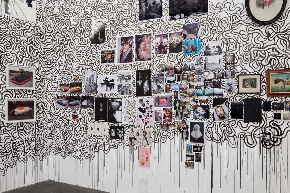 03_Beni_Bischof_2010_Ausstellungsansicht_KunstHalle_SanktGallen