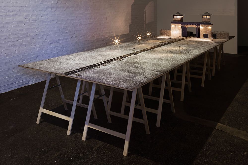 07_Dani_Gal_2013_Ausstellungsansicht_KunstHalle_SanktGallen